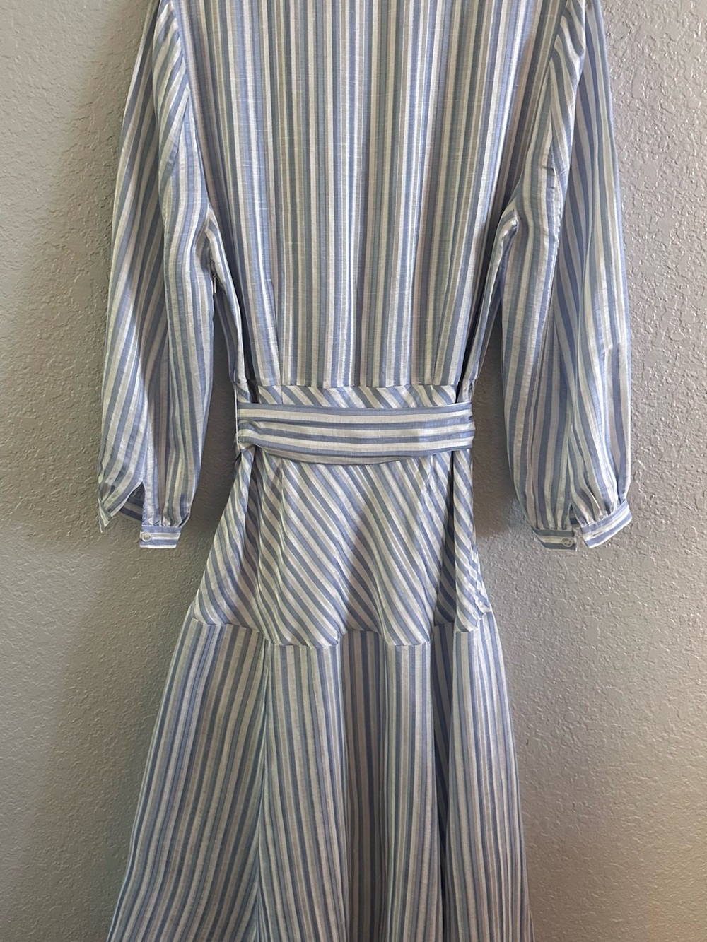Veronica Beard Jenna Tie Waist Linen Silk Stripe Midi Dress Size 8 Blue White - Picture 10 of 16